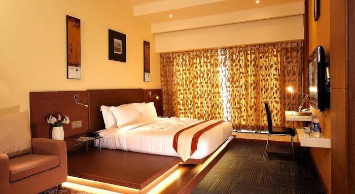 Flora Airport Hotel